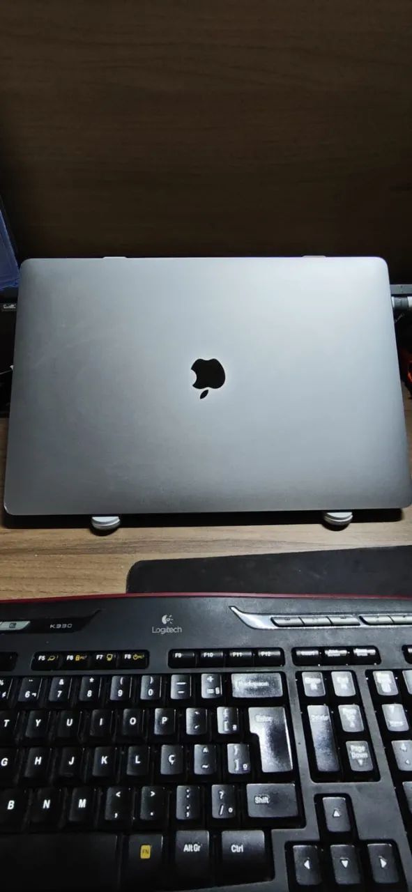 Macbook Pro Touch Bar 2019 - Foto 2
