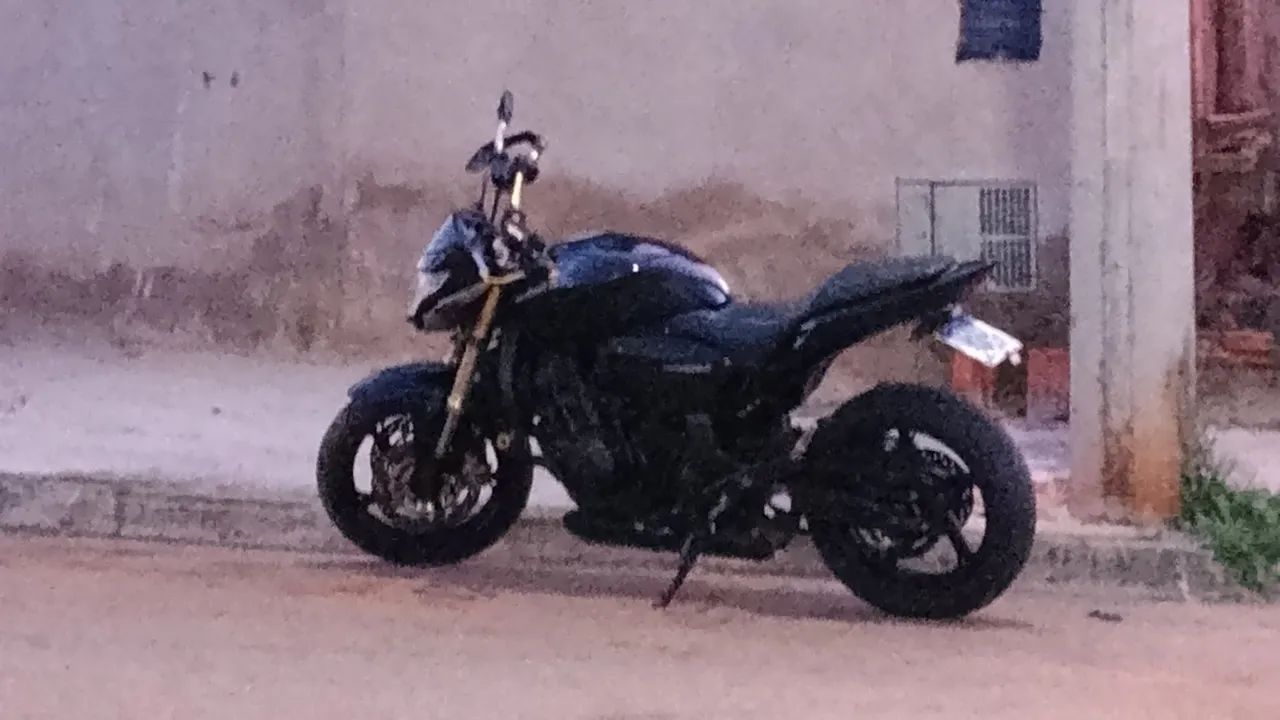 Moto bem conservada 