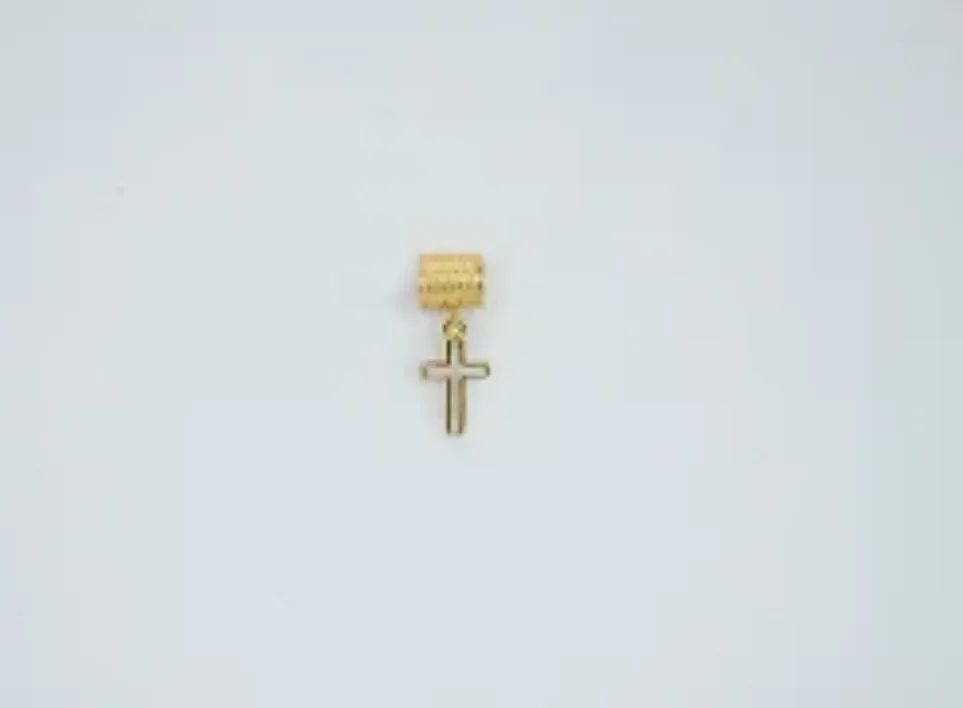 BERLOQUE FOLHEADO OURO 18K PINGENTE CRUZ