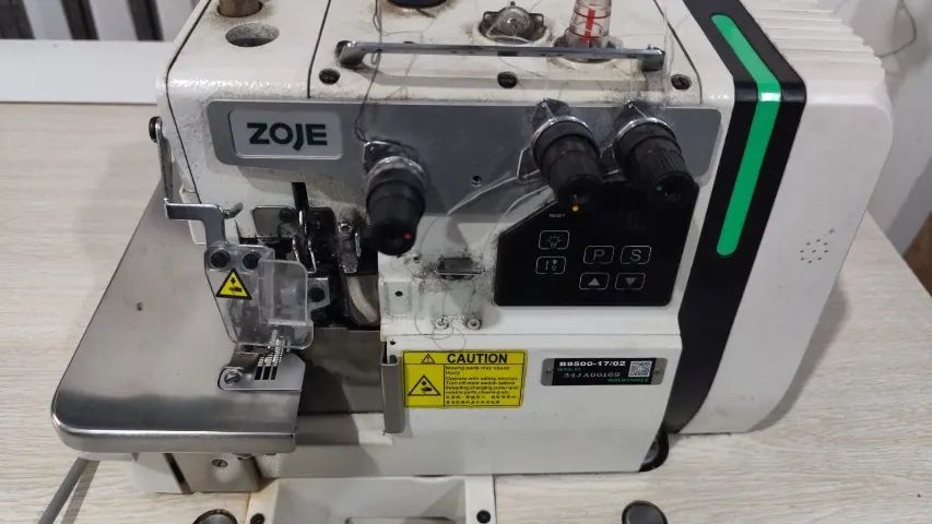 Maquina de overloque - Foto 3