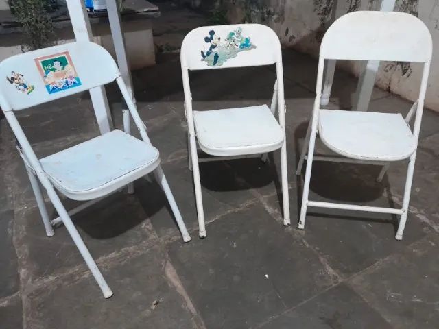 Cadeiras Infantis Dobráveis em Aço