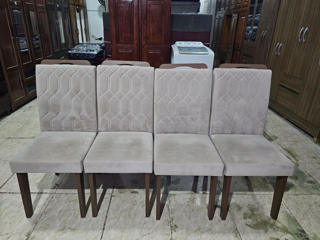 Mesa usada de 100%mdf tampão de vidro - Foto 2