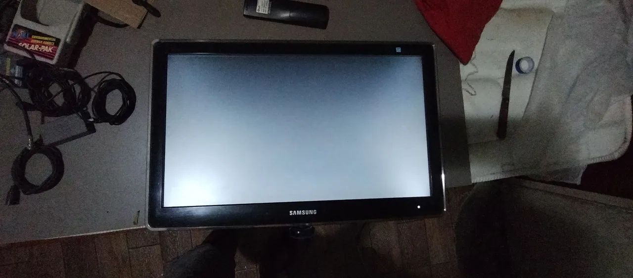Monitor Samsung Model:P2370 - Foto 5