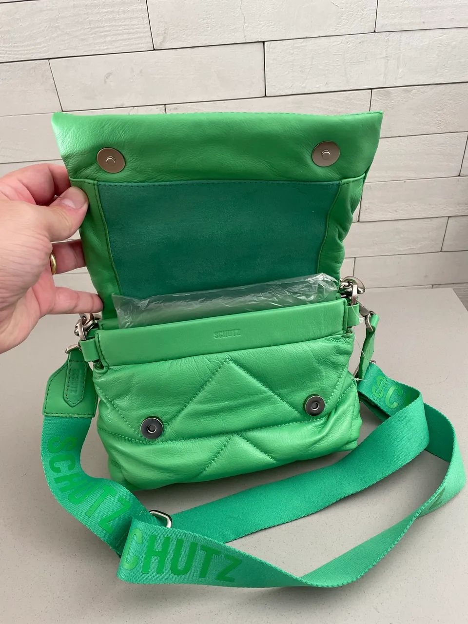 Bolsa Schutz Barbara Verde - Foto 4