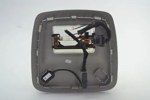 Luz Cortesia Interna Teto Chevrolet Spin 2019 Original - Foto 2