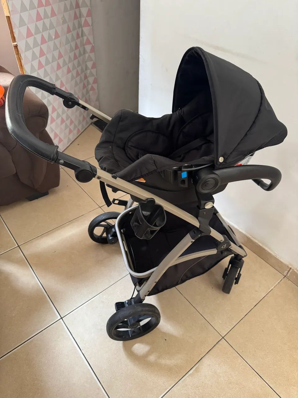 Carrinho e bebê conforto e kit criança  - Foto 3