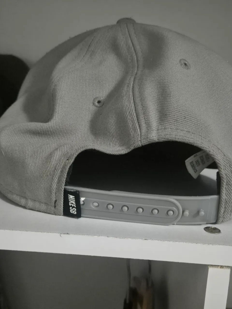 Bon é Nike SB aba reta, cinza - Foto 2