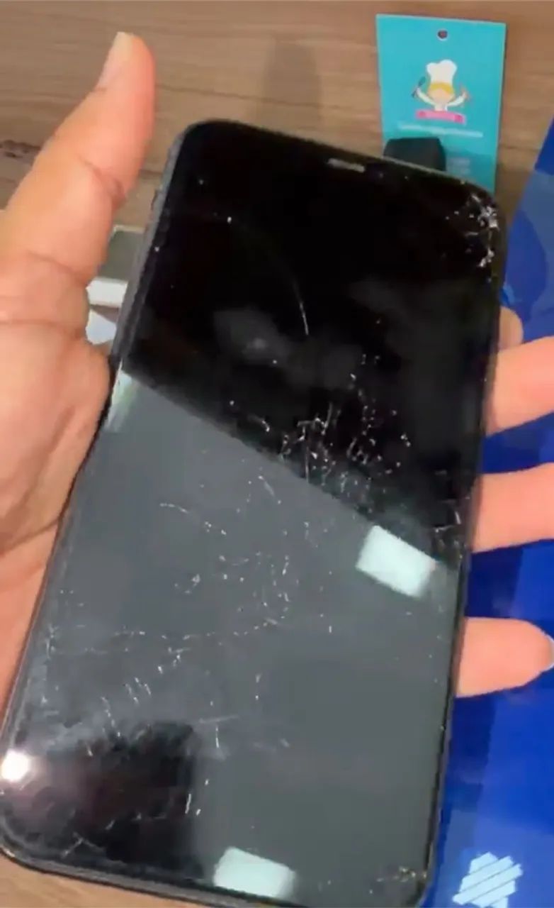 VENDO IPHONE 11 SEMINOVO 