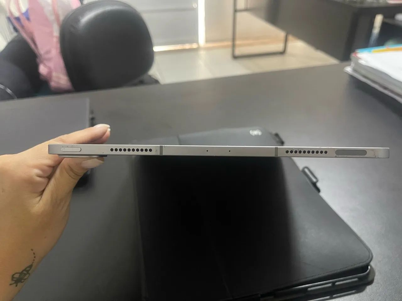 VENDO IPAD PRO 12,90 pol - 6 Geração! - Foto 3