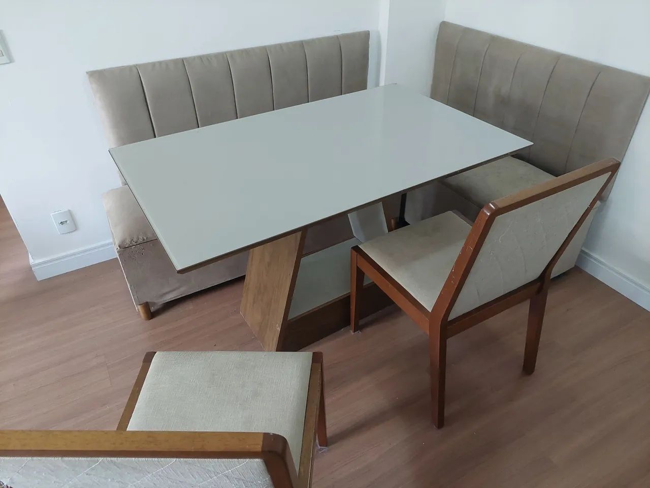 Conjunto mesa, 2 cadeiras e canto alemão  - Foto 2
