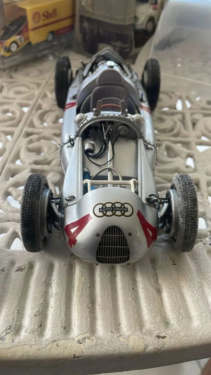 MINIATURAS DA NOBRE MARCA CMC NA ESCALA 1/18   - Foto 2