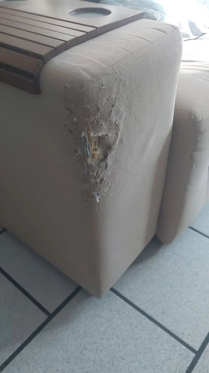 Sofá para uso ou para quem quer reformar. - Foto 4