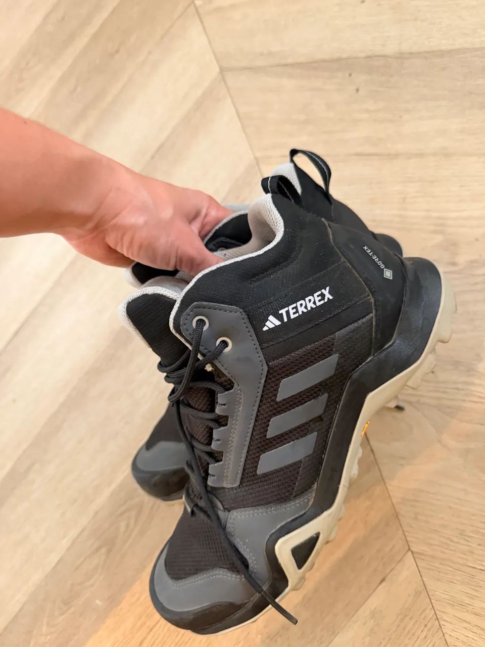 Adidas Terrex para trilhas - Calçados Esportivos - Boa Viagem