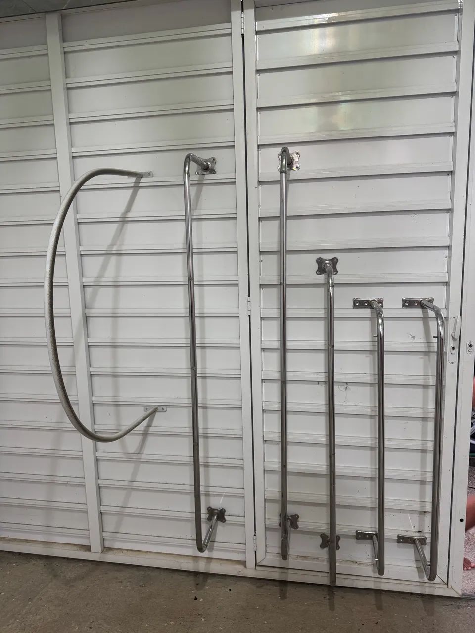 Araras em inox para lojas  - Foto 5