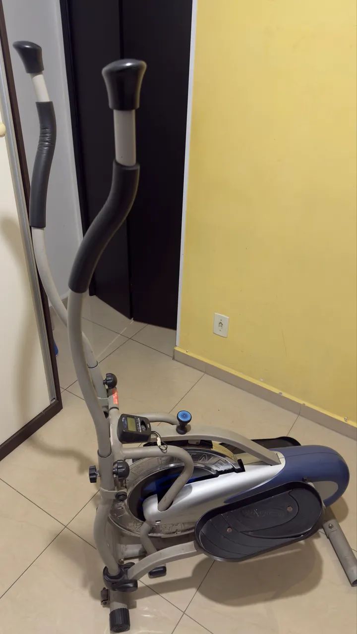 Aparelho de caminhada Orbitrek Elite 