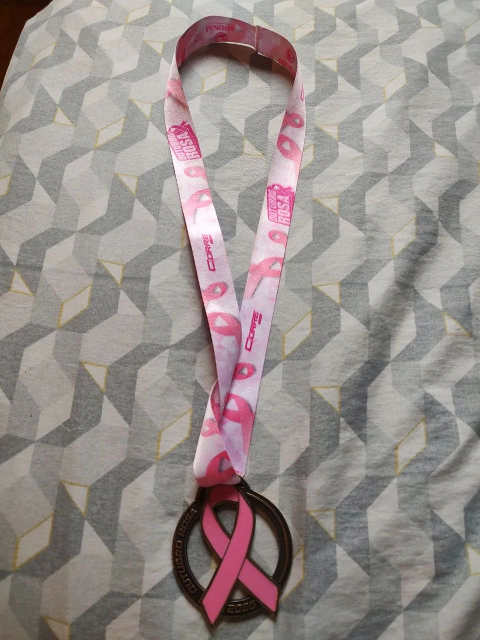 Medalha Outubro Rosa. - Foto 2