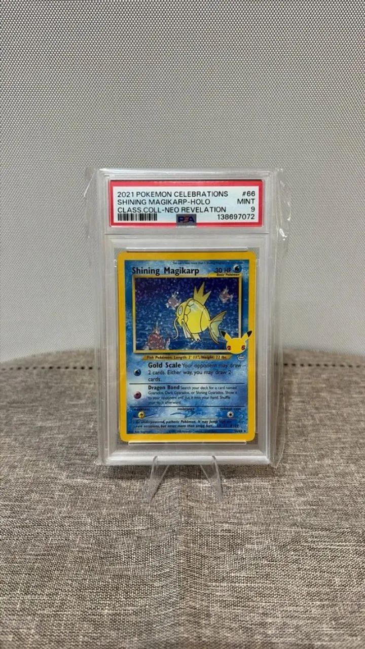 Carta graduada PSA 9 Magikarp Celebrações 