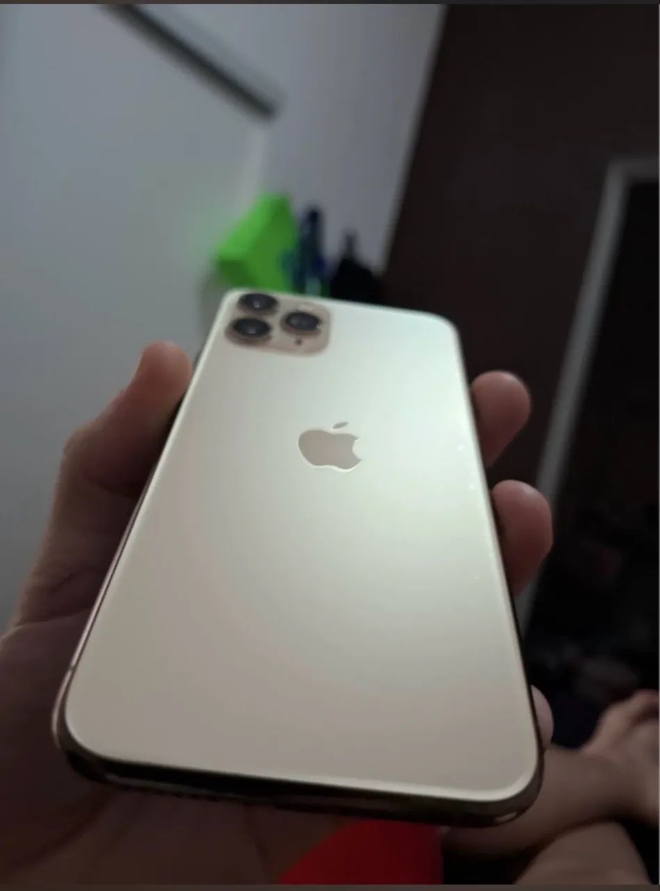 IPHONE 11 PRO 128gb valor 1400 / Troco com inferior e volta sua  - Foto 3