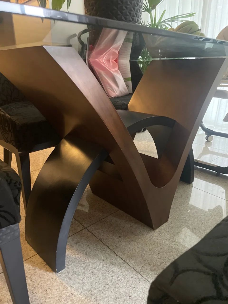 Mesa com 6 cadeiras  - Foto 3