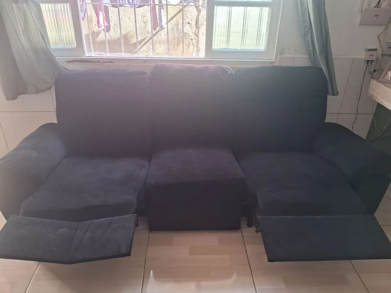 Sofá 3 lugares modulo, encaixado, super prático.   - Foto 2