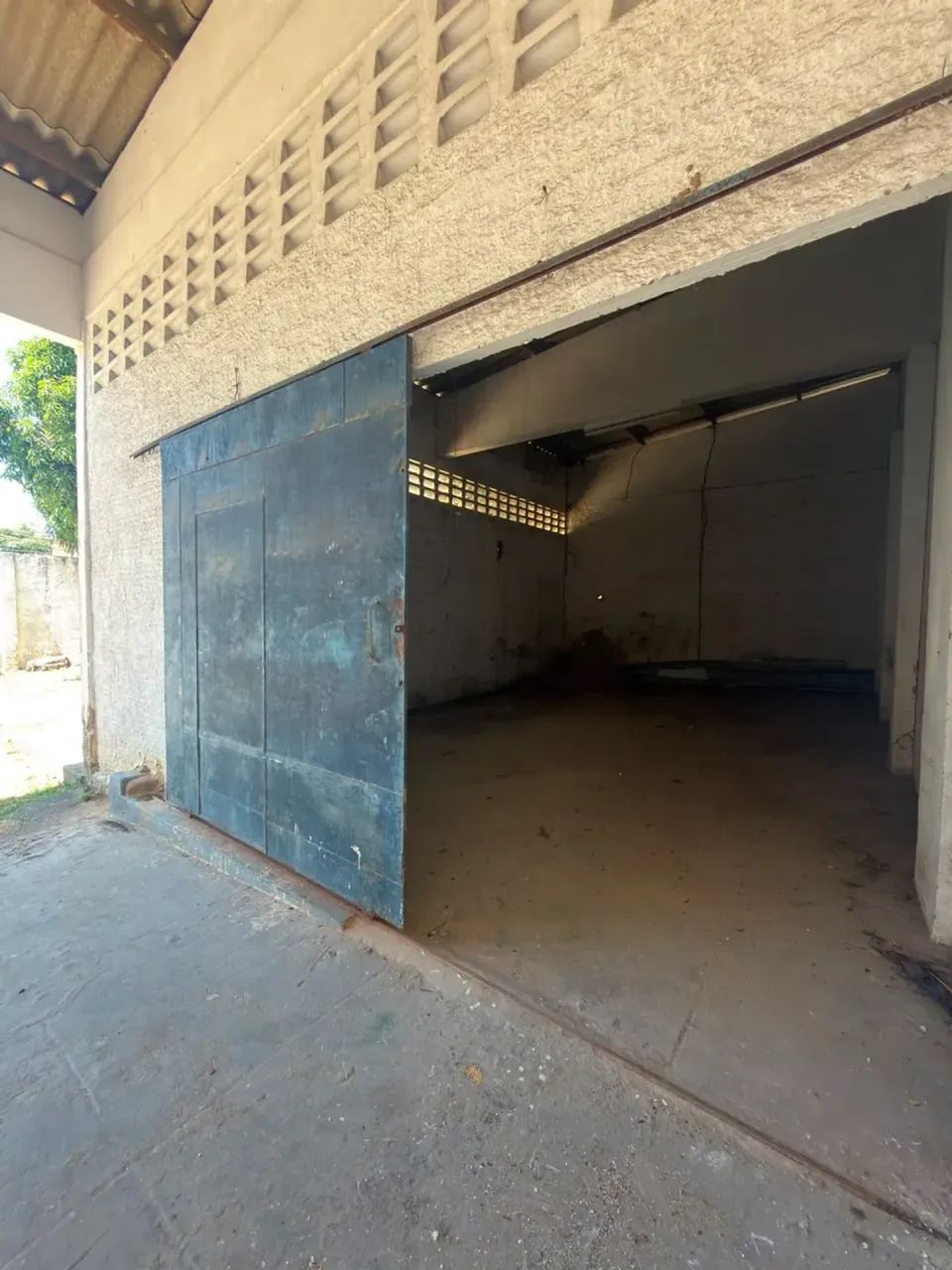 ALUGA - EXCELENTE GALPÃO COM AMPLO TERRENO - VILA UNIÃO - Foto 5