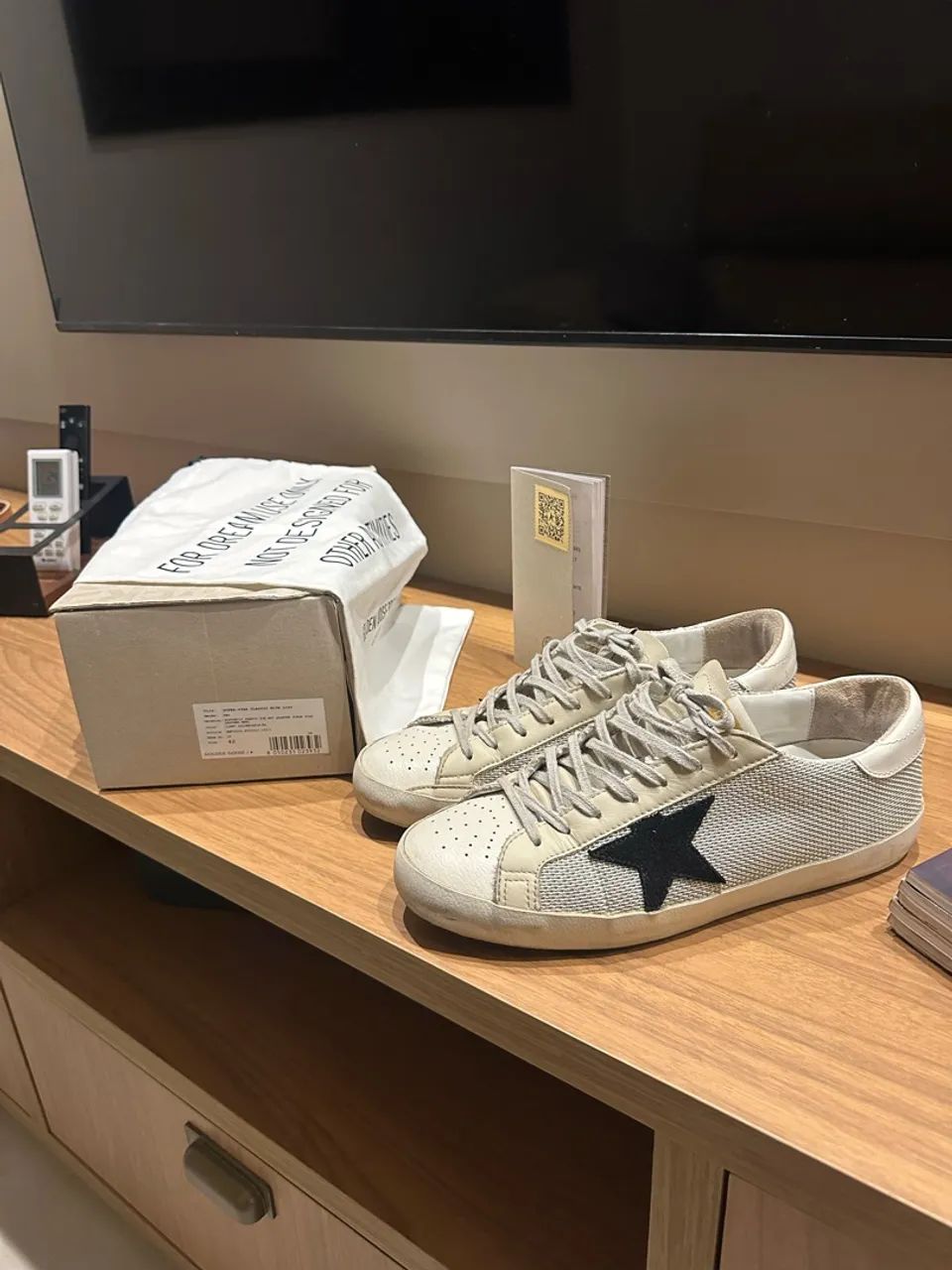 Tênis Golden Goose 