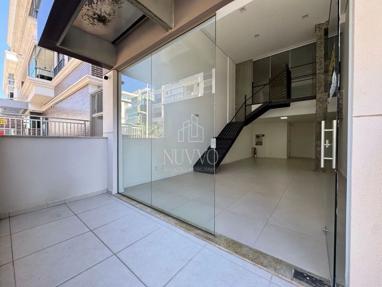 Loja comercial disponível locação anual em Jurerê - Foto 2