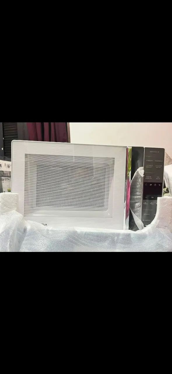 Micro-ondas Electrolux 23 litros  220V - Foto 3