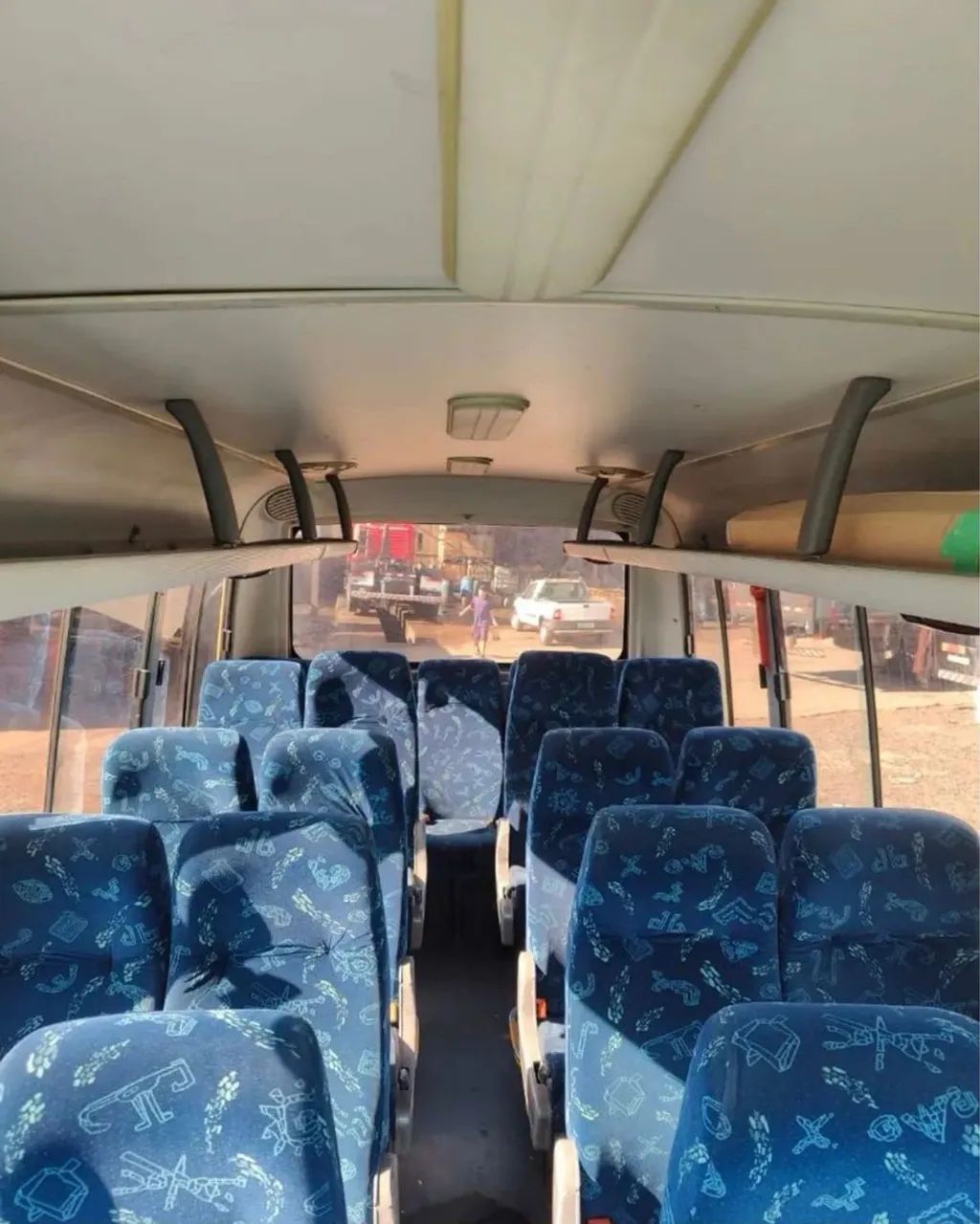 Micro-ônibus V8 escolar  - Foto 4
