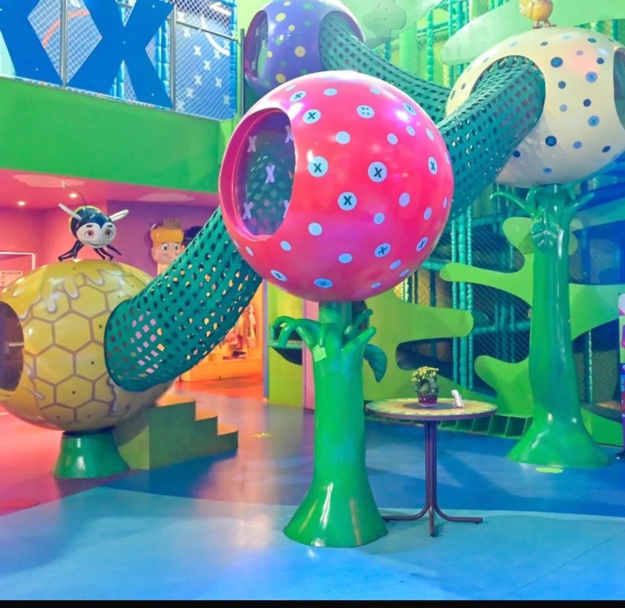 Playground Indoor temático 