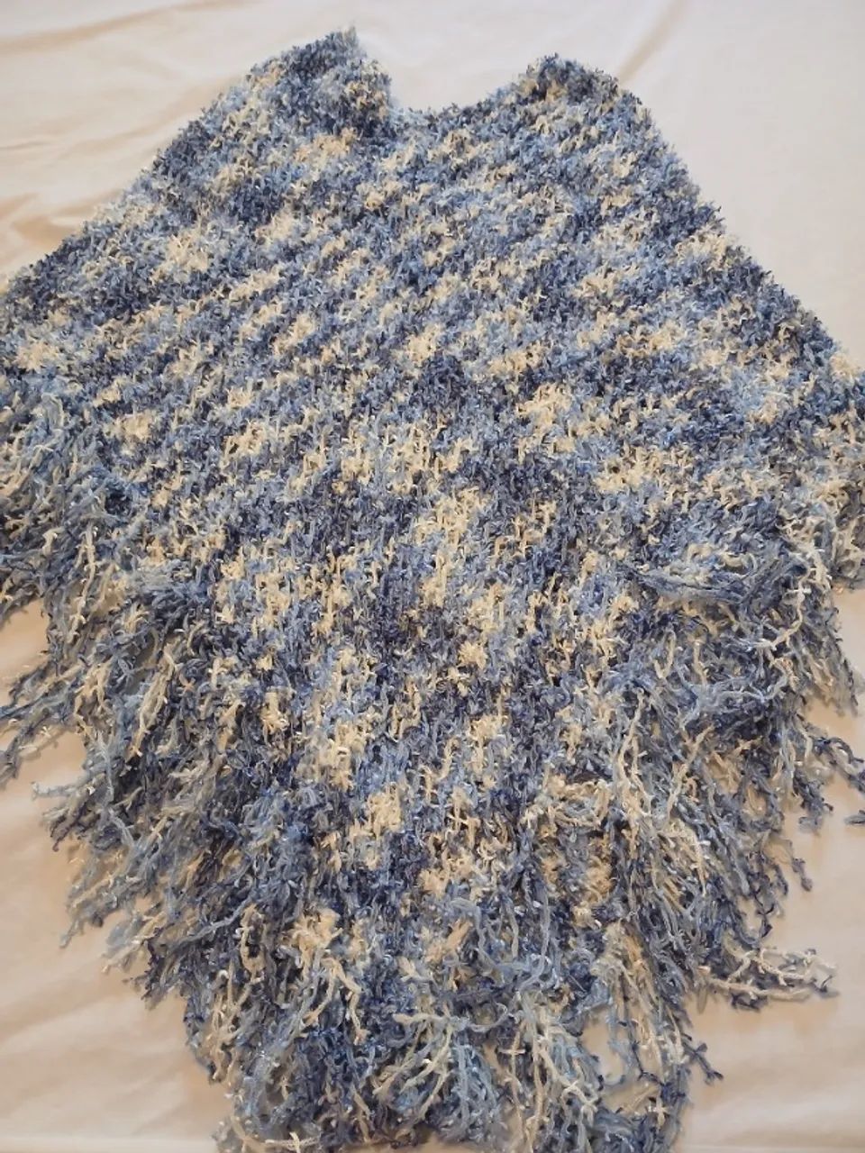 Ponchos em lã, fabricação manual - Foto 2