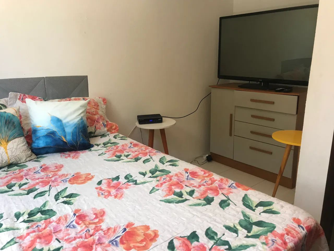 Casa 1 quarto, mobiliada, rua fechada, segurança 24 h, em Vilas Atlântico  - Foto 9