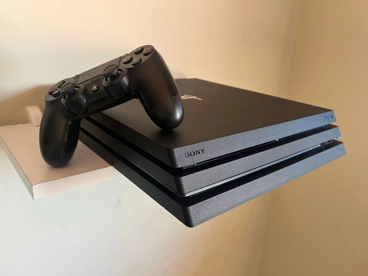 Ps4 pro 4k1 tb - Foto 2