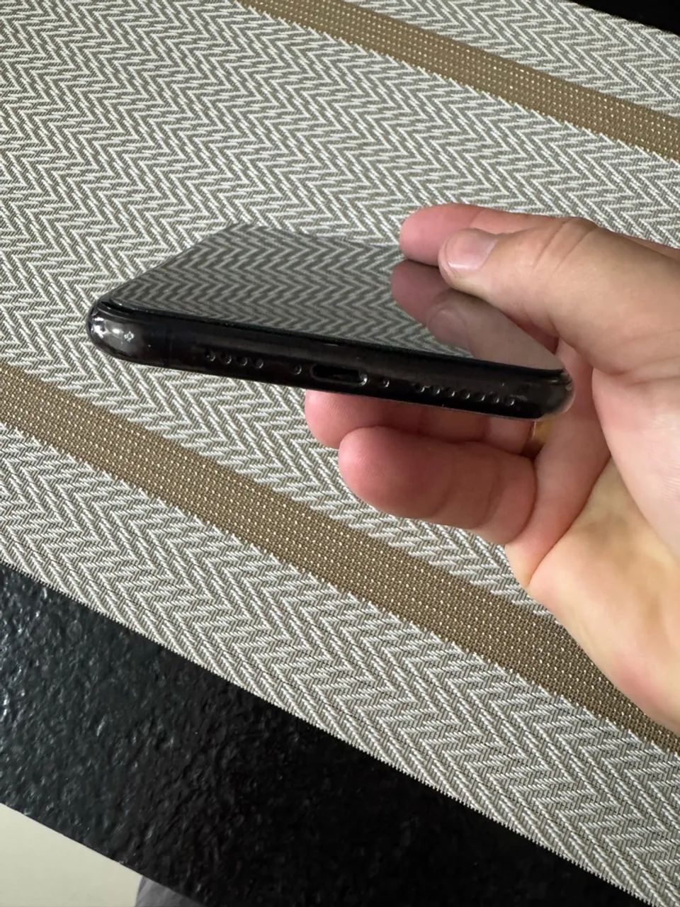 Vendo IPhone XS MAX Muito novo - Foto 3