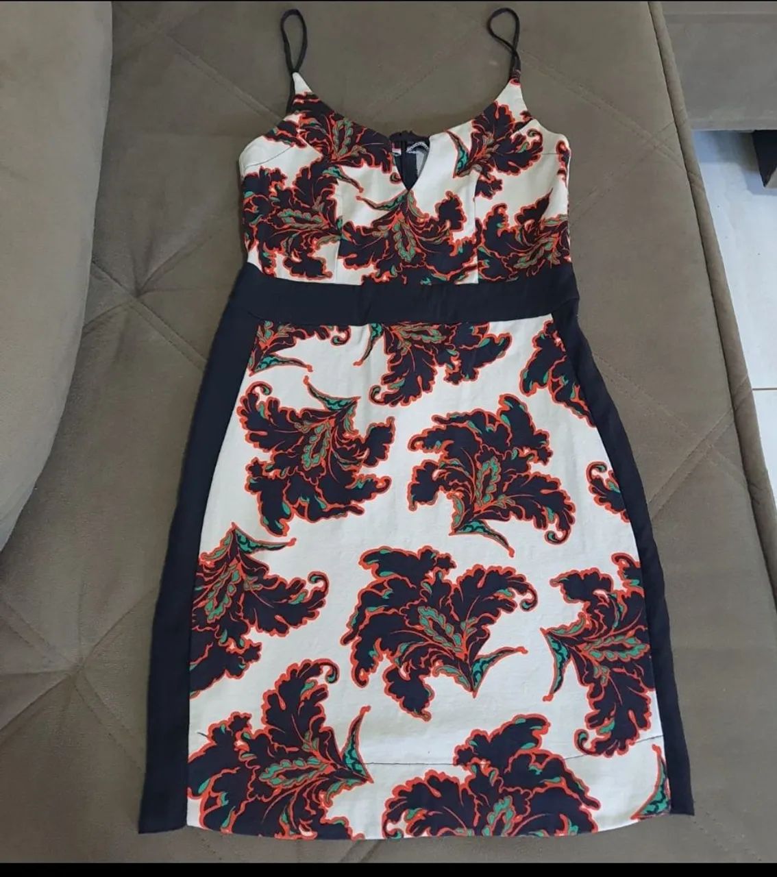 Lote 2 vestidos  viscose com forro, veste pp/ p 36 - Foto 3