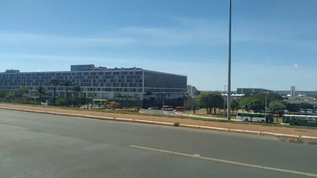 Sala comercial pra alugar em Asa Norte - Brasília - DF