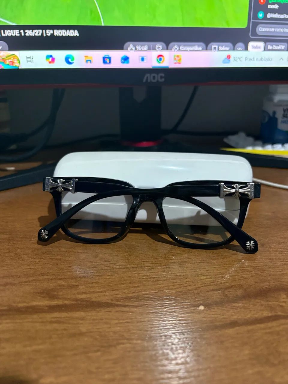 Oculos chrome