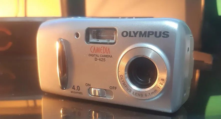Câmera Digital Olympus Camedia D-425 - Made in Indonesia - Câmeras