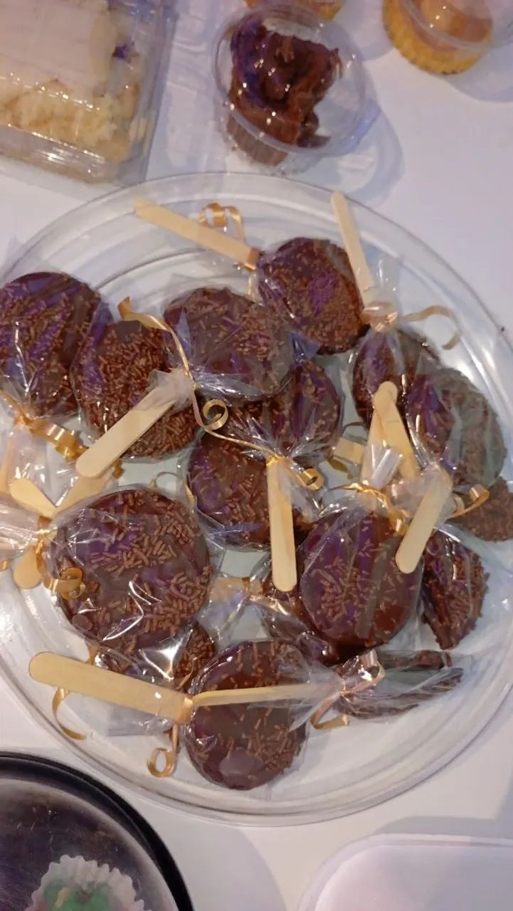 Pirulito de chocolate Alfajor lembrancinha 