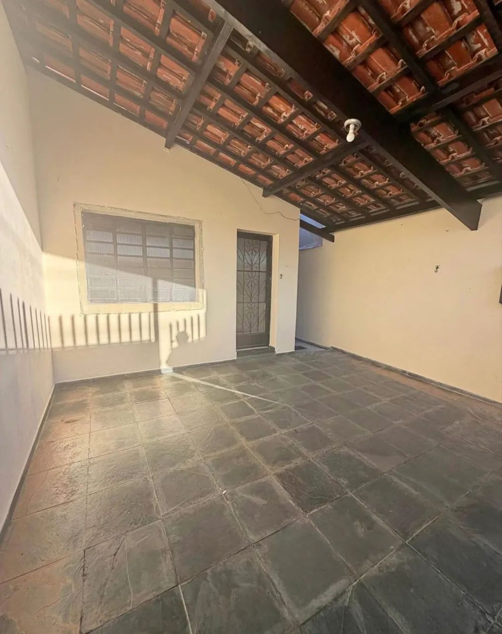 LV Vendo casa em Planalto Serrano bloco B 