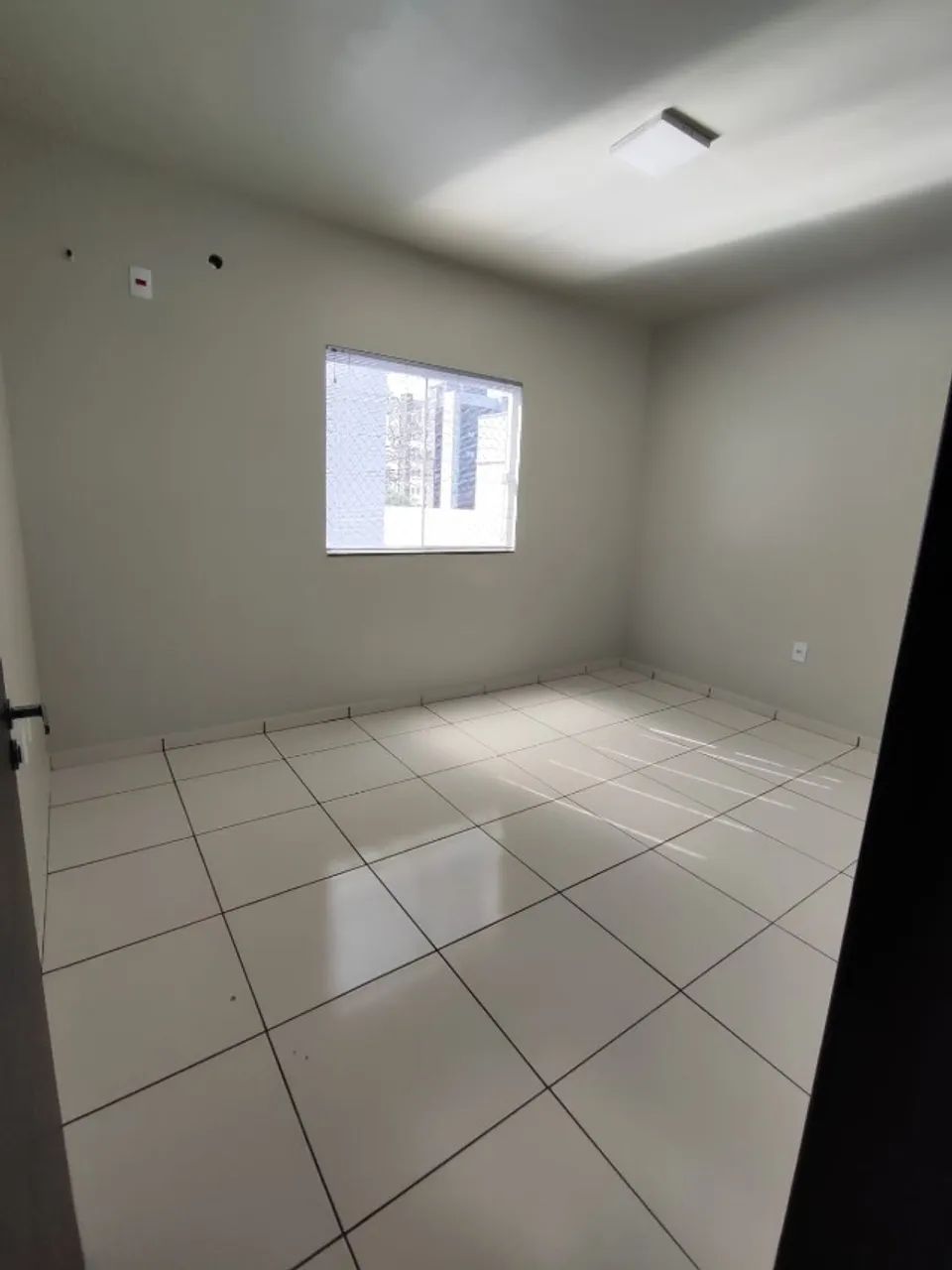 APTO COM 2 QUARTOS SALA, COZINHA E LAVANDERIA COM MOVEIS PLANEJADOS, 1 VAGA COBERTA - Foto 5