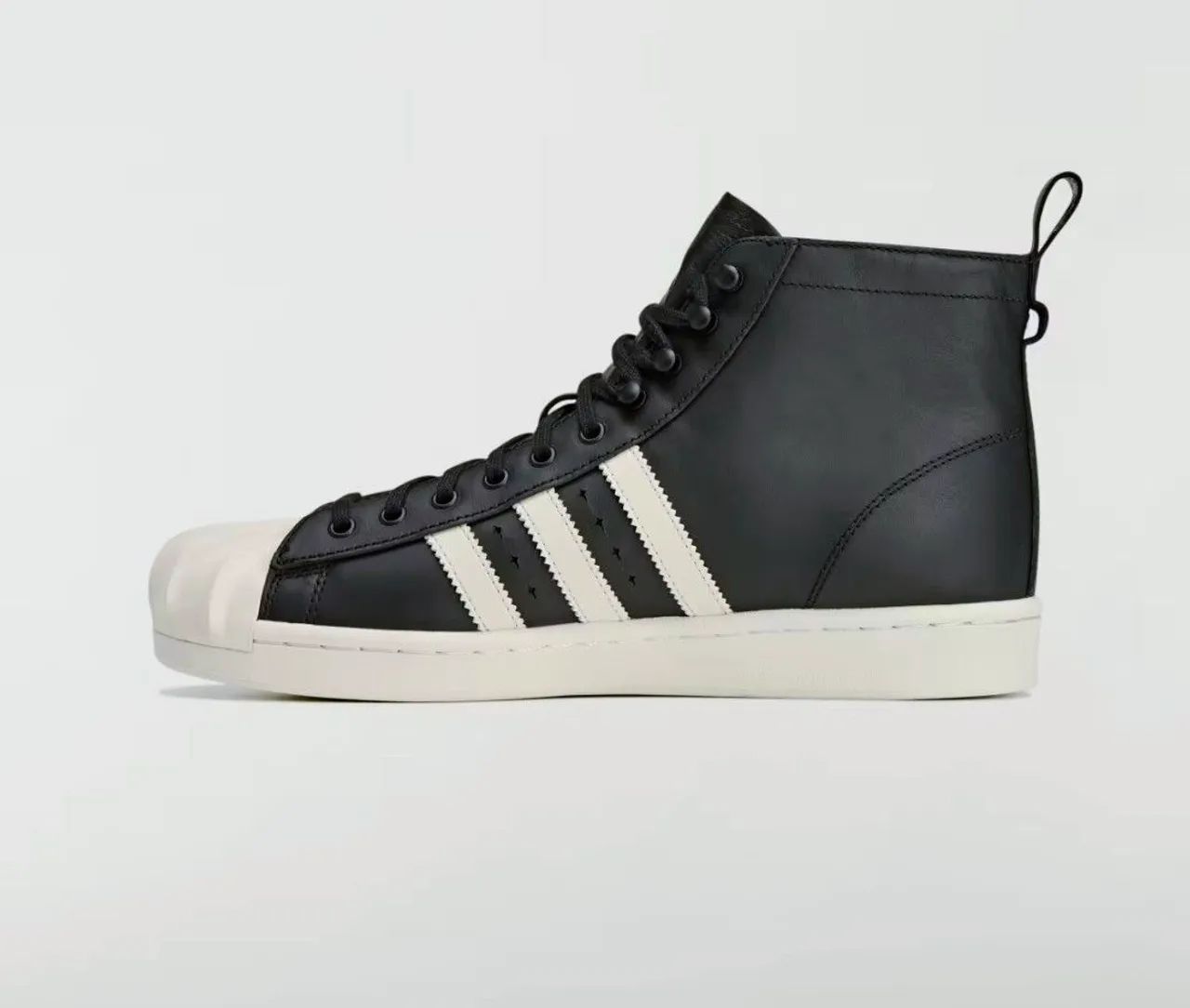 Boot Luxe TC Superstar Adidas preto e branco 37 - Foto 2