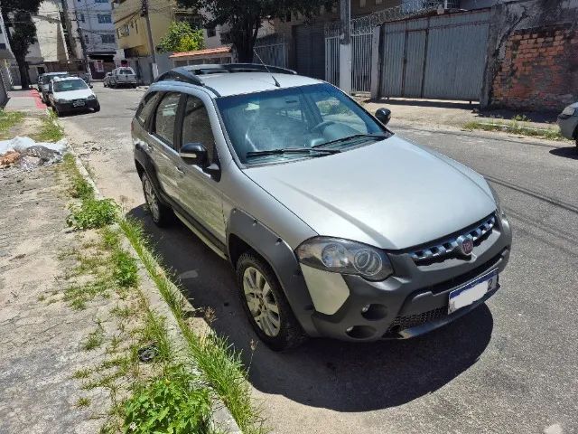 Fiat Palio Weekend Adv. Ext. 1.8 Flex 2016 - Foto 2