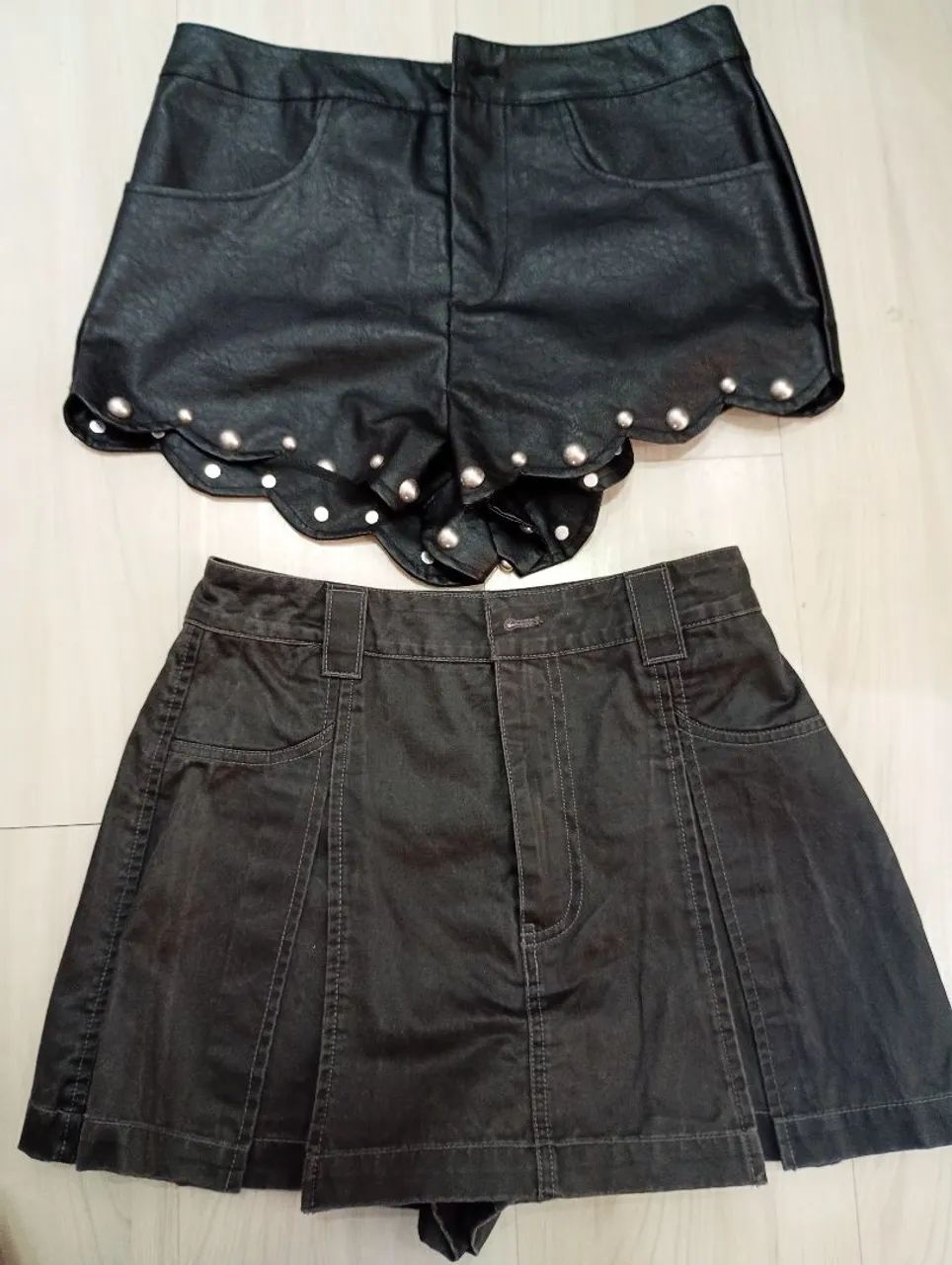 2 shorts tamanho PP