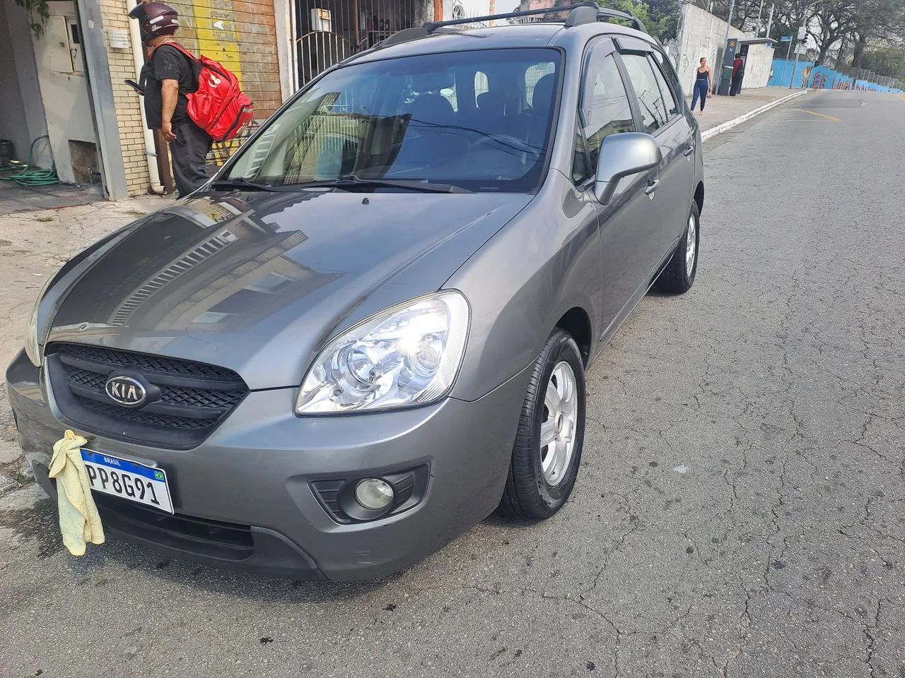 KIA Carens Carens EX 2.0 16V Aut. 2011