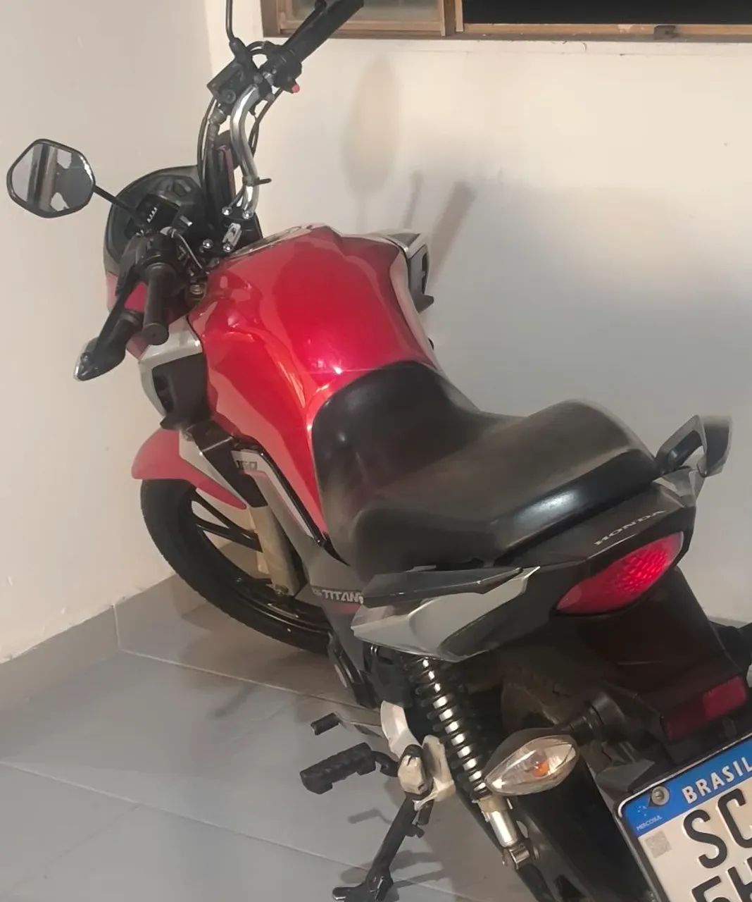 Titan 160 