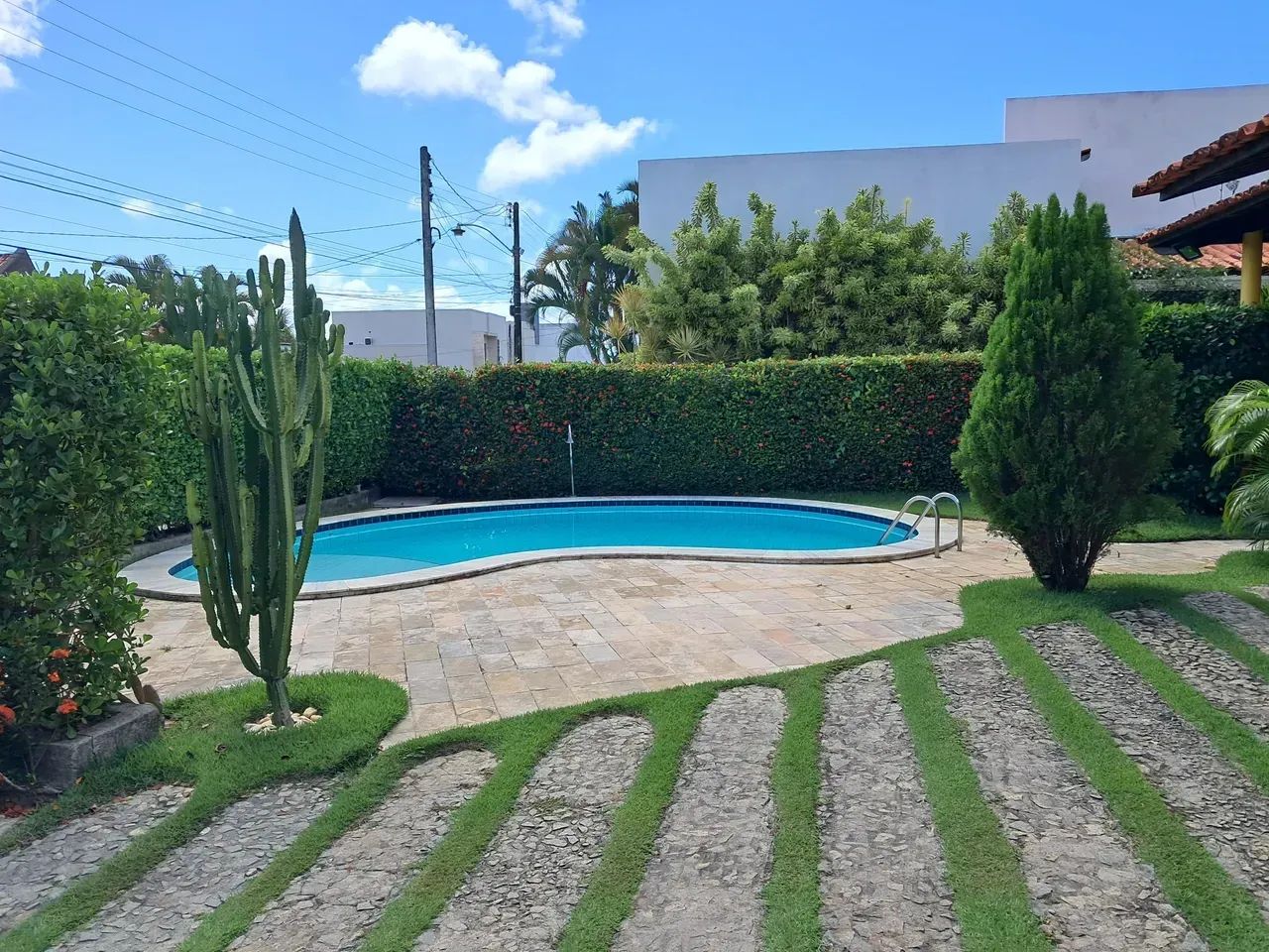 Excelente casa no condomínio Aldebaran Beta