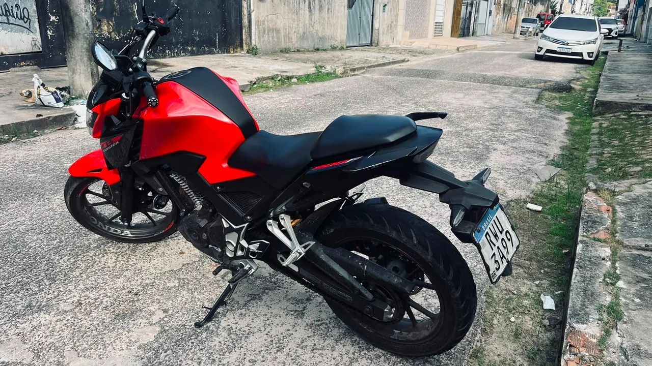 CB300 2024  - Foto 3