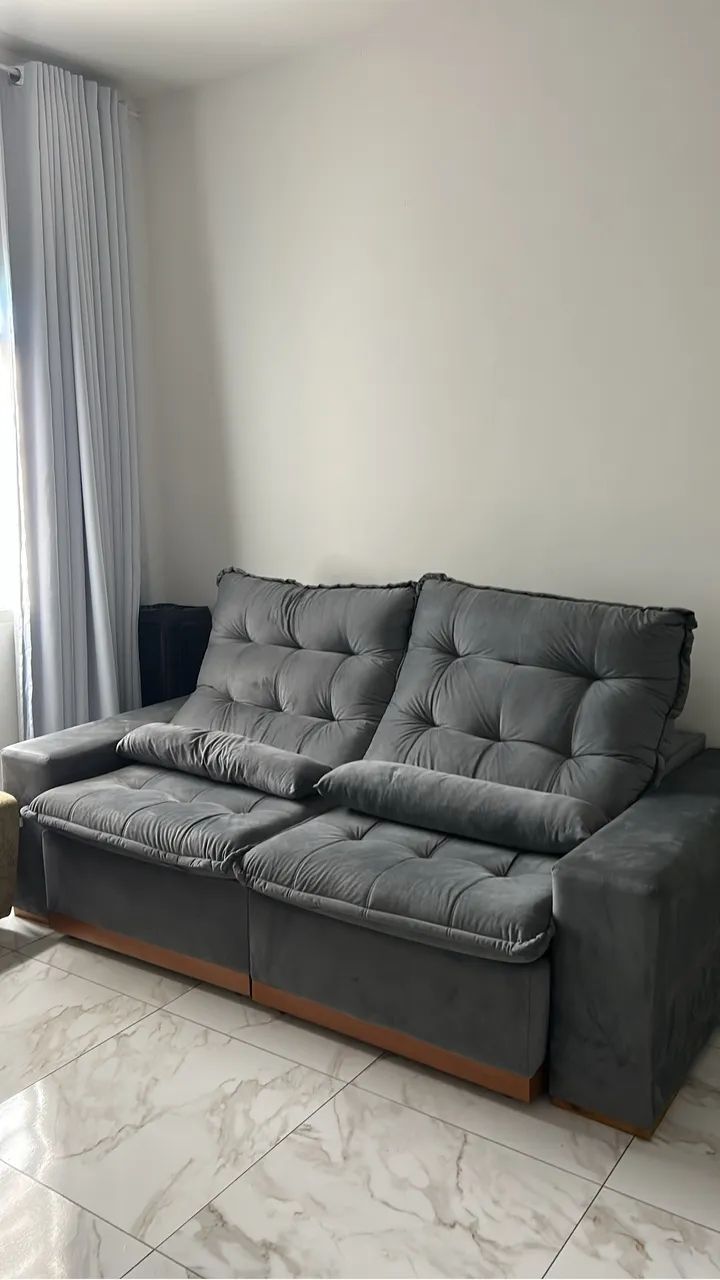 Sofá retrátil cinza - Foto 2