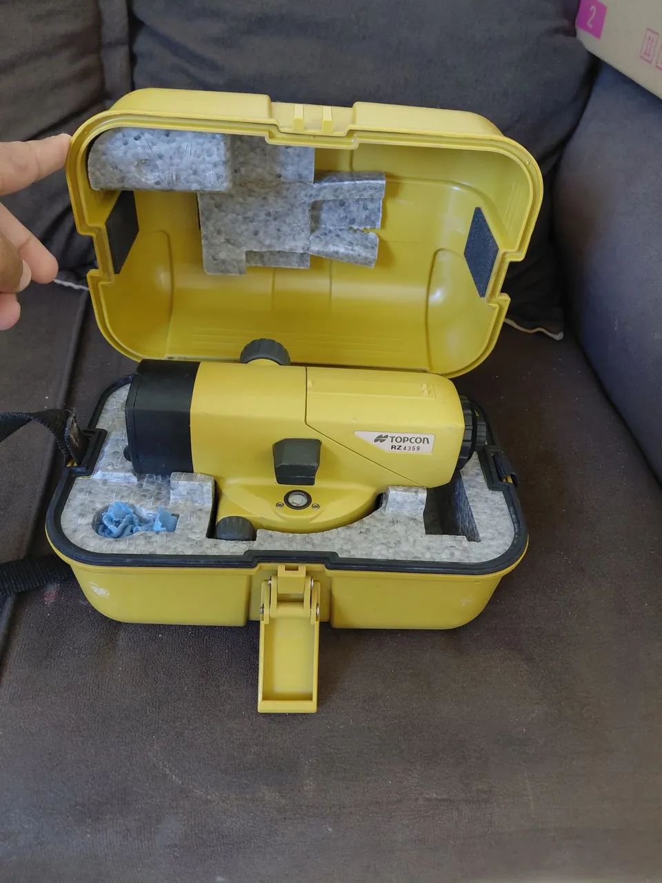Vende se nível optico topcon